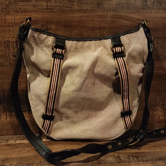 Burberry Grail Sling Bag - Picture 3 of 5